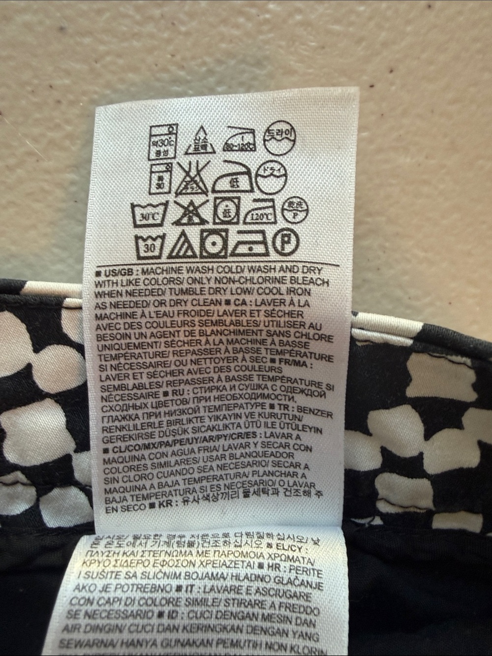 Banana Republic Dark Navy & White Geo-Print Bermuda Shorts - Picture 8 of 15